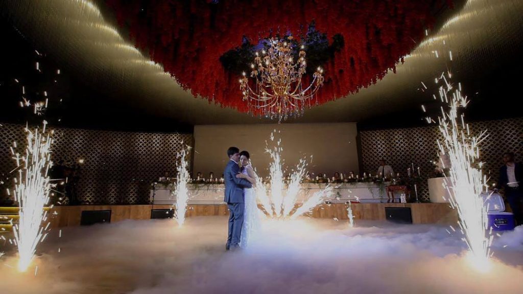 5 Tips for Saving Major Cash on Wedding Venue and Catering Costs