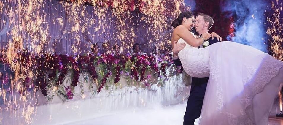 5 Tips To Pull Off A Wedding Everyone Will Be Talking About!