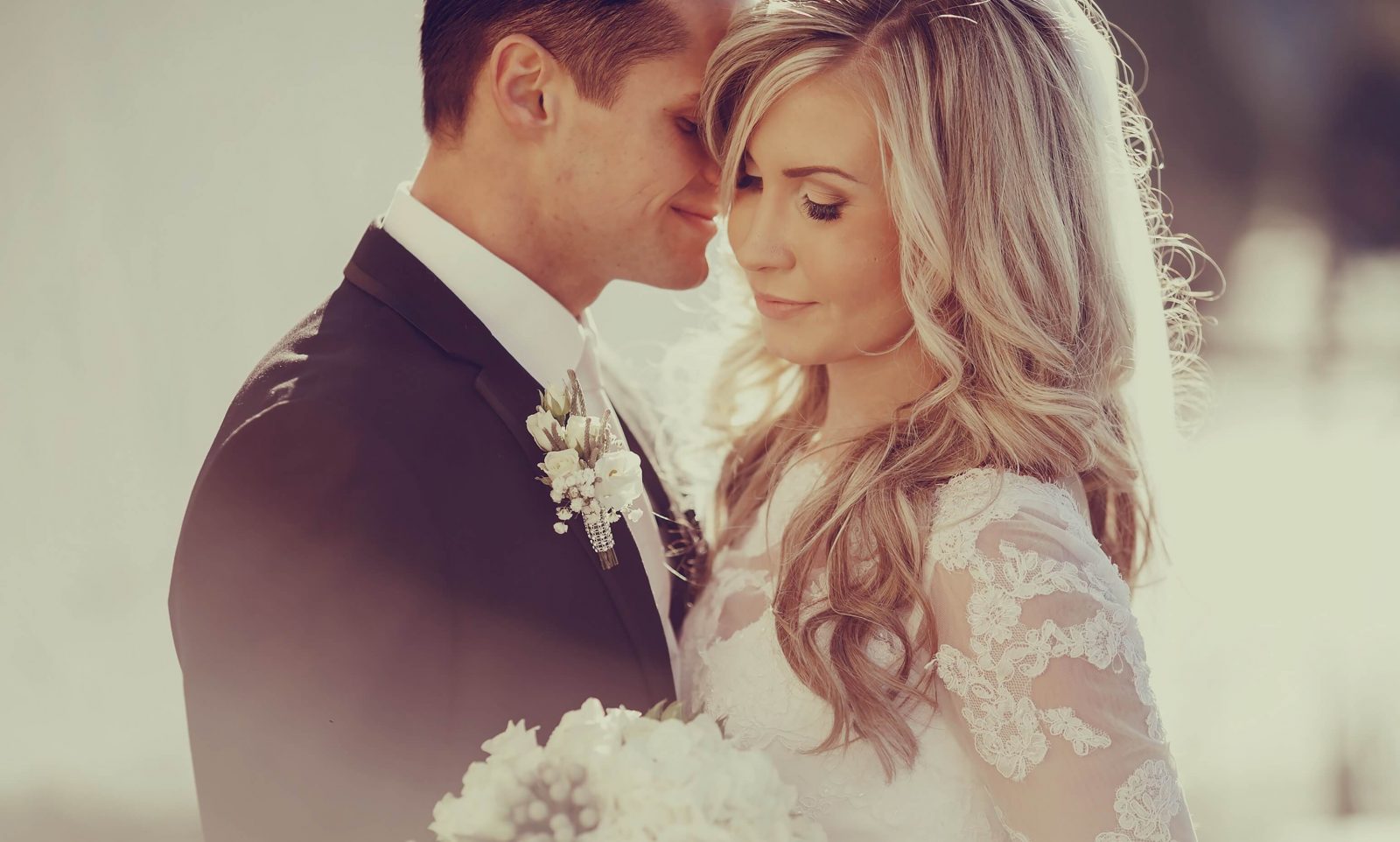 10 Effective Tricks for a Stress-Free Wedding Day