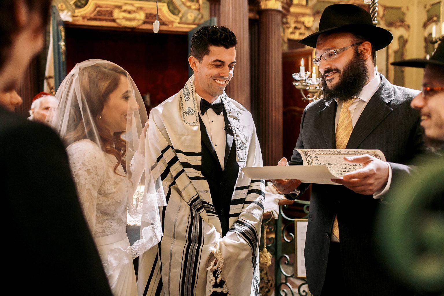 15 Traditions You Can See at Jewish Wedding