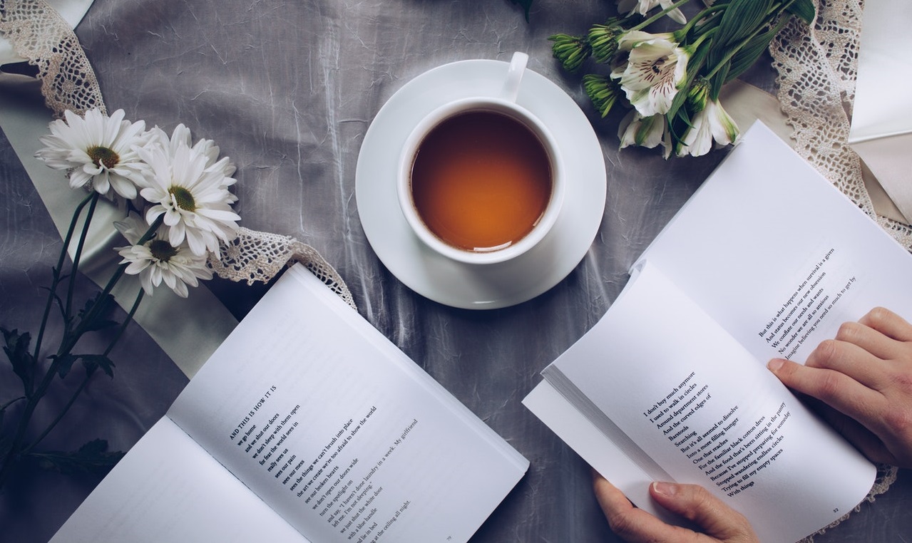 3 Romantic Love Poems You Can Read in Your Wedding Ceremony