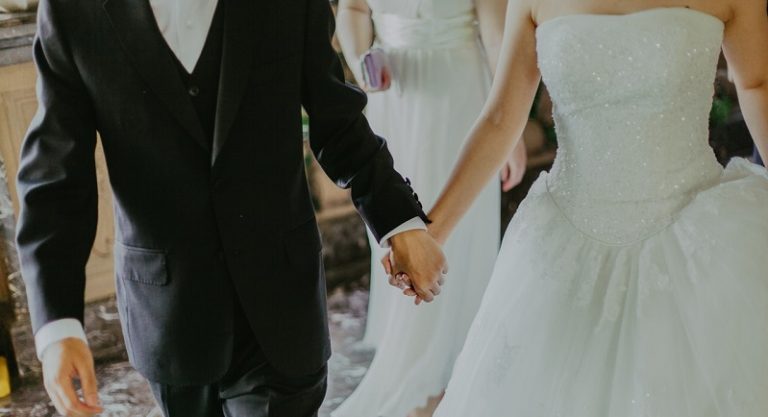 Pro Tips on How to Plan a Secret Wedding