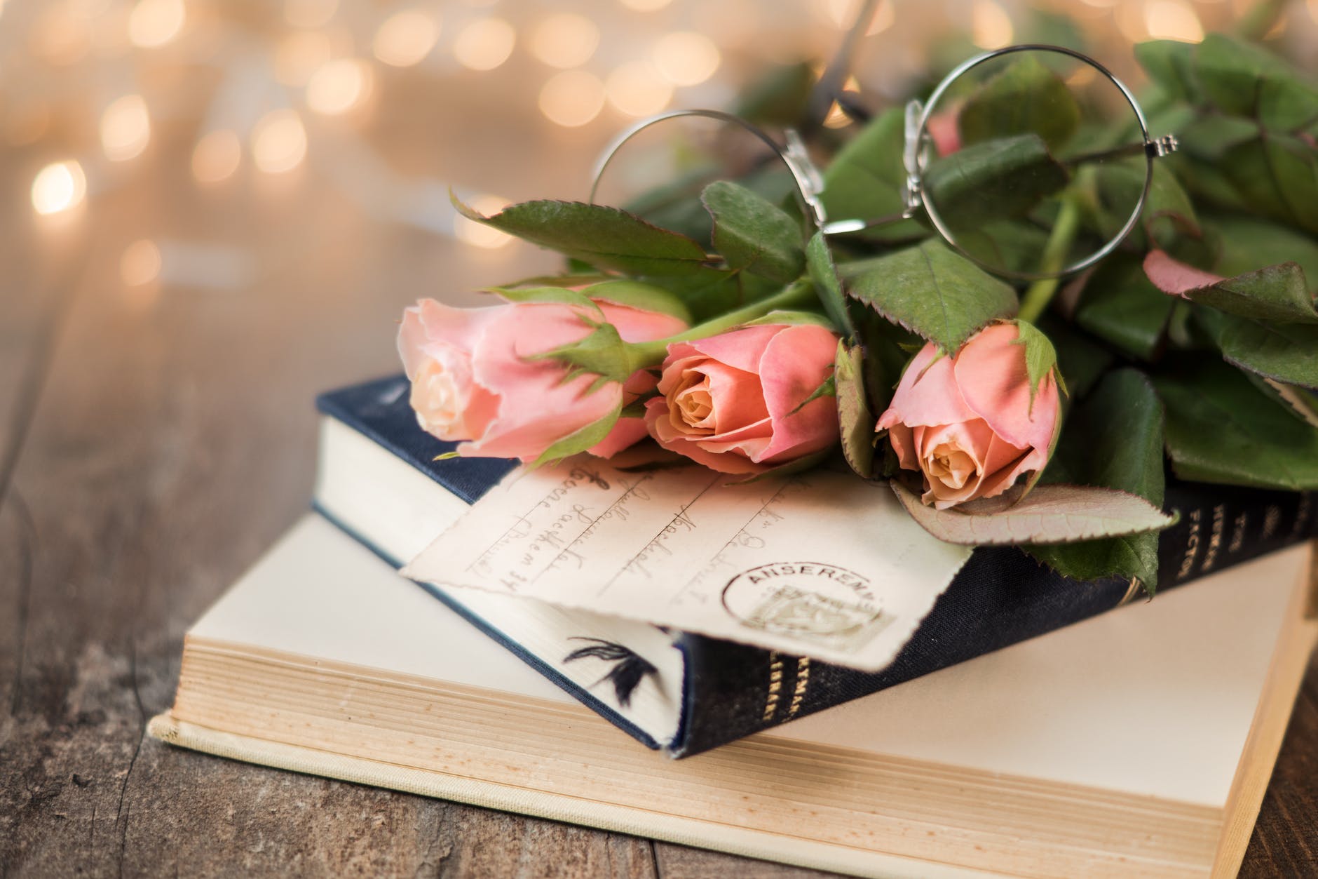How To Save Money On Your Wedding Venue